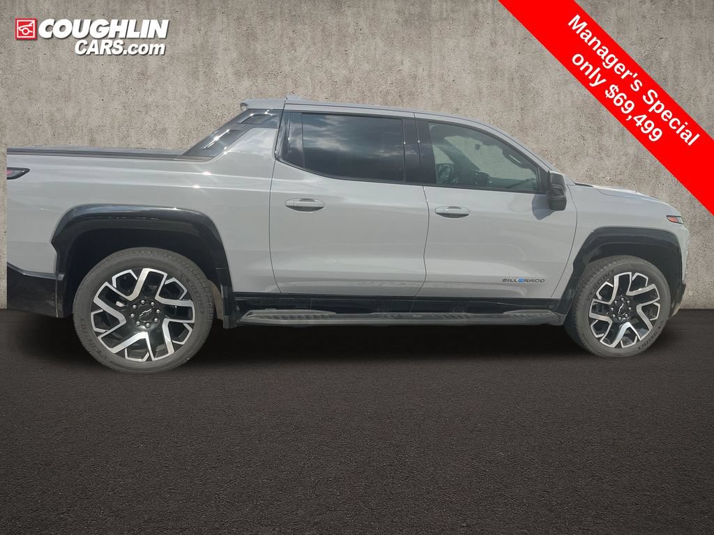 Used 2025 Chevrolet Silverado EV RST AWD/4WD image 6