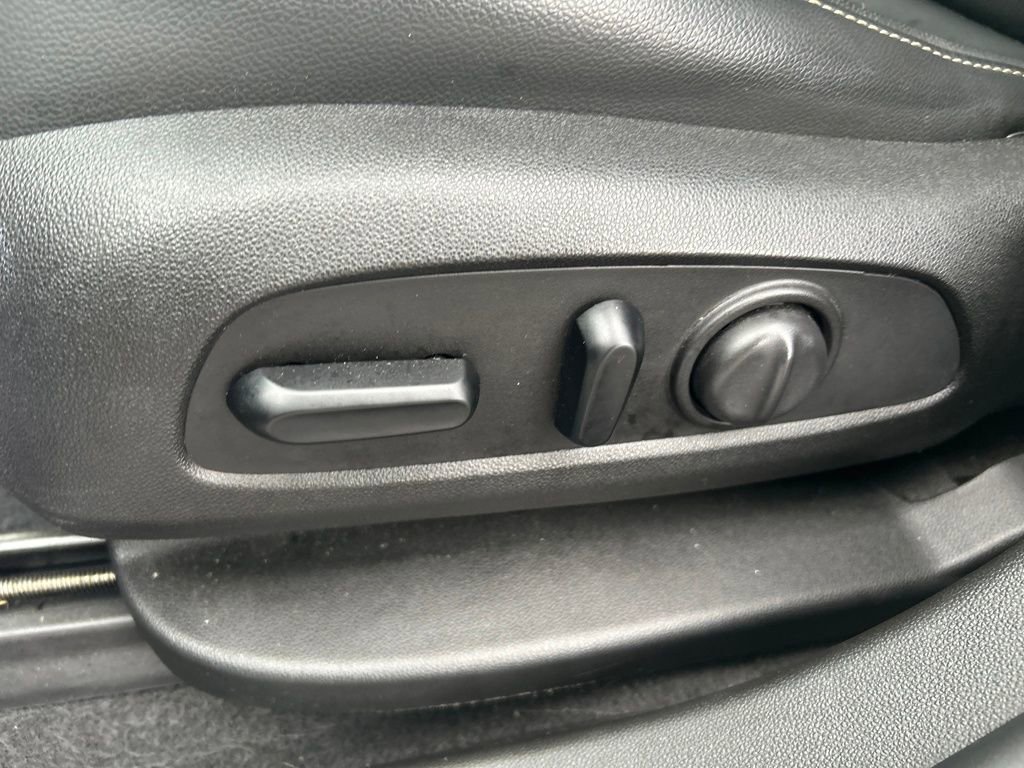 Used 2019 GMC Acadia SLT image 23