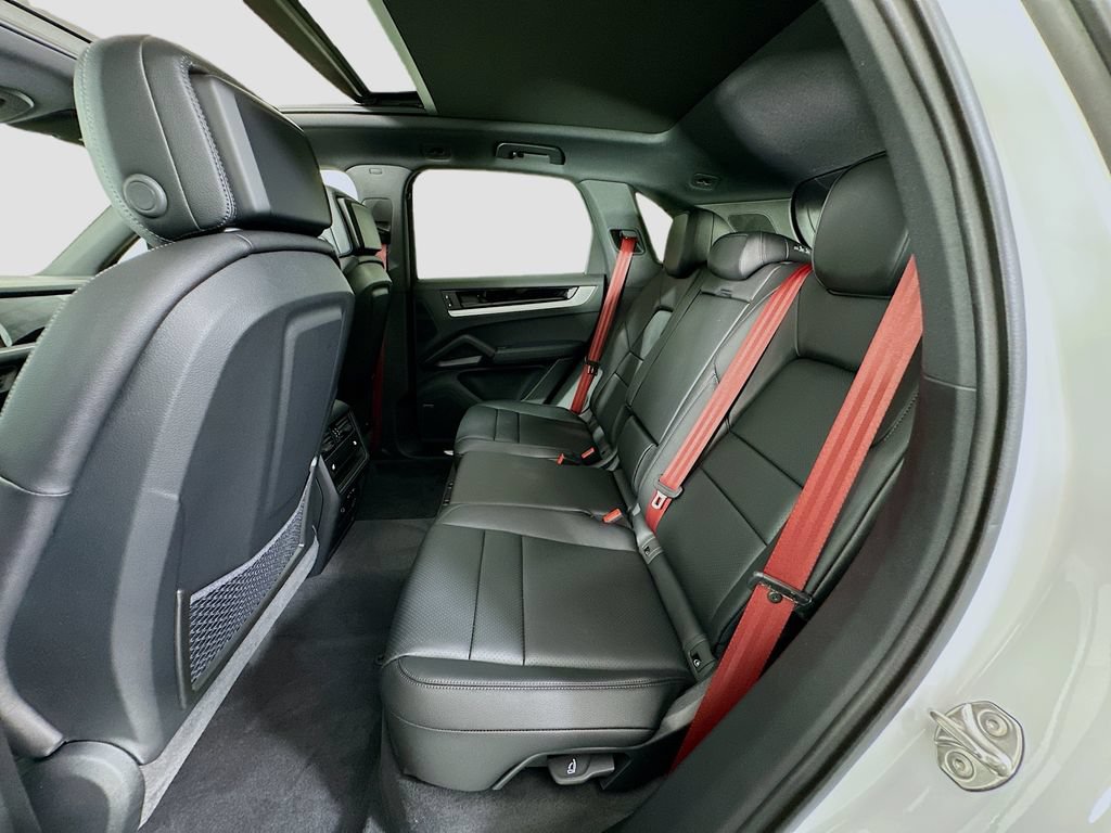 New 2026 Porsche Cayenne AWD/4WD image 24