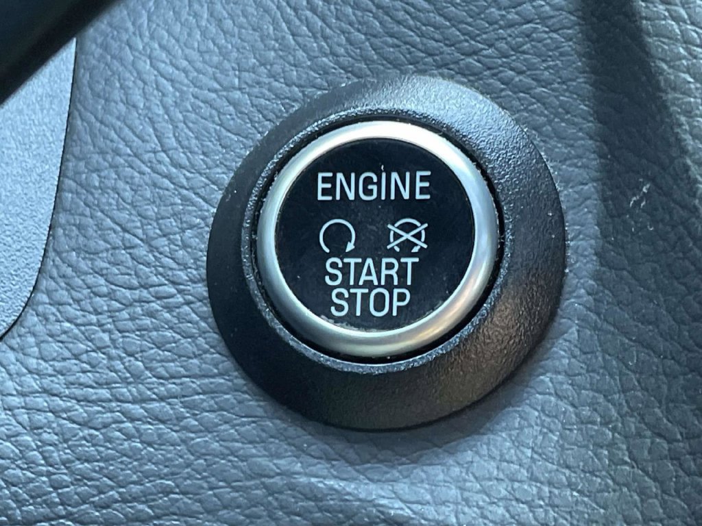 Used 2018 Ford Focus ST w/ Equipment Group 402A FWD image 34