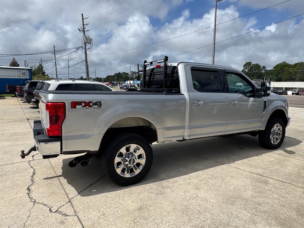 Used 2017 Ford F350 Lariat w/ Lariat Ultimate Package image 5