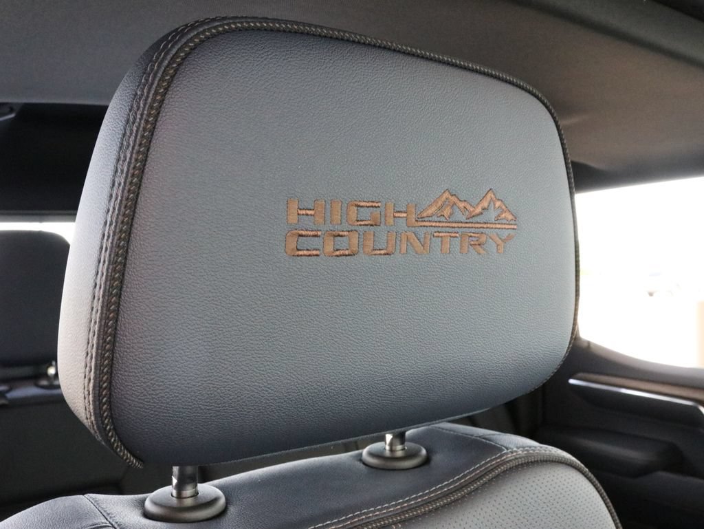 Used 2023 Chevrolet Silverado 1500 High Country w/ High Country Premium Package AWD/4WD image 47