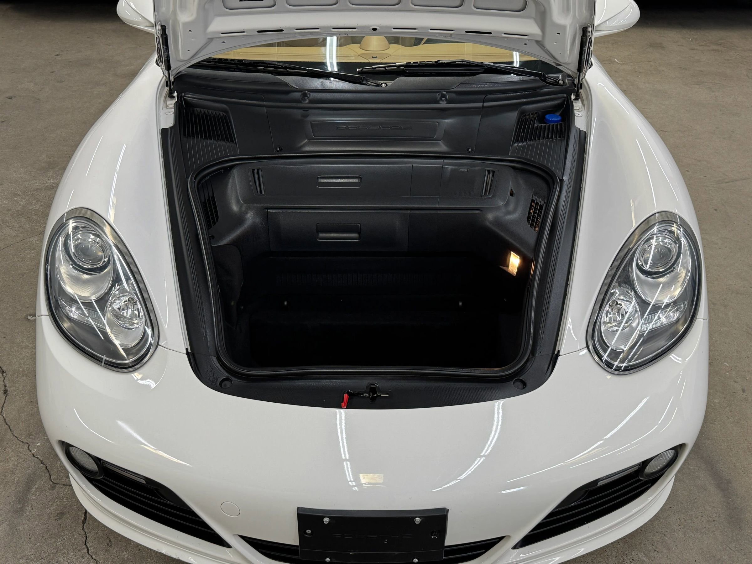 Used 2010 Porsche Cayman S image 9