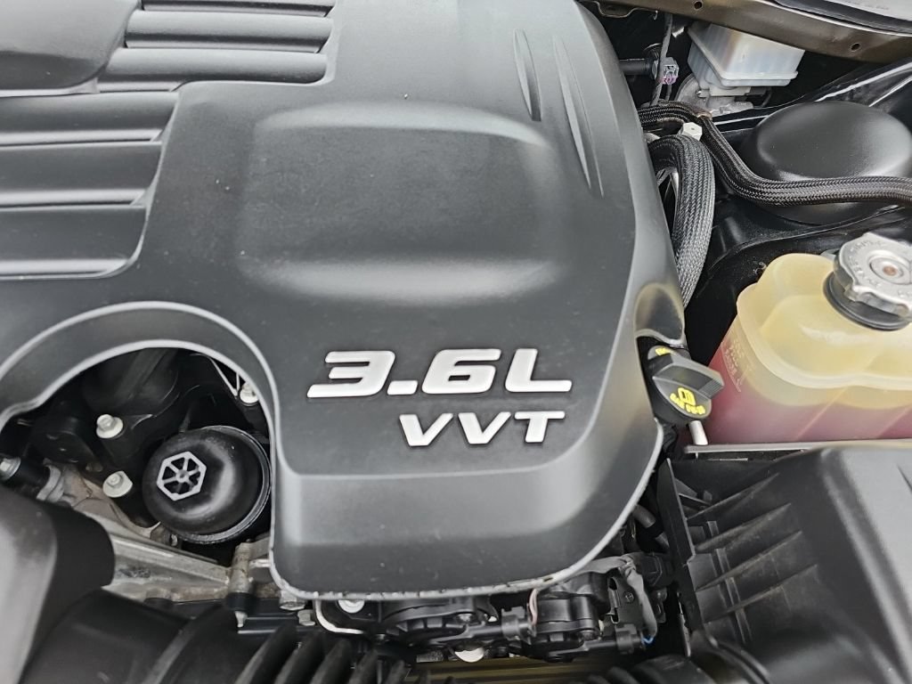 Certified 2020 Dodge Charger SXT w/ Blacktop Package AWD/4WD image 39