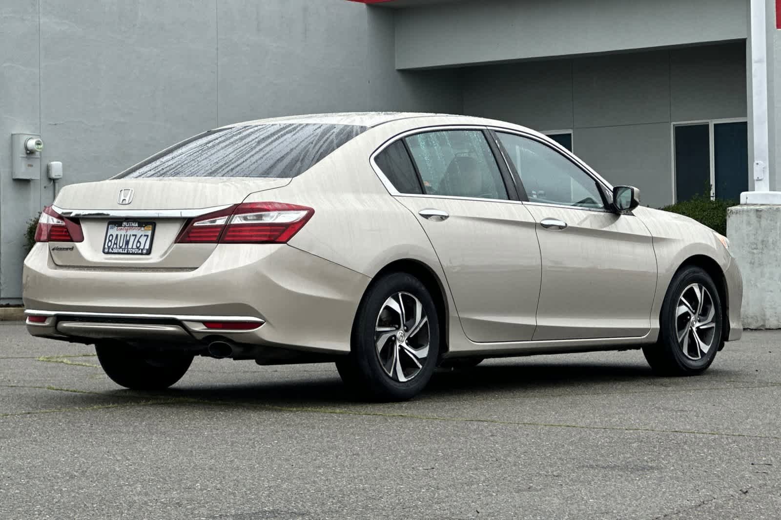 Used 2017 Honda Accord LX video 2