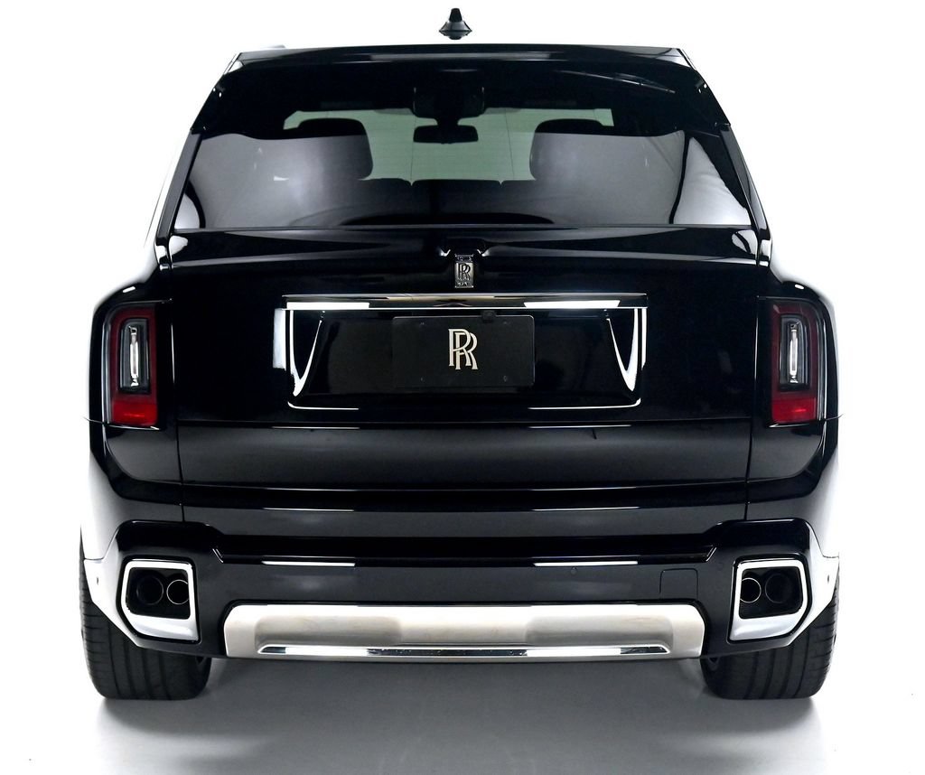 New 2026 Rolls-Royce Cullinan AWD/4WD image 31