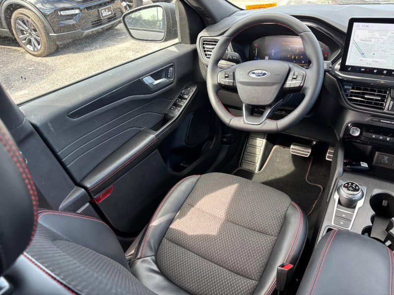 Used 2023 Ford Escape ST-Line w/ Tech Pack #1 FWD image 13