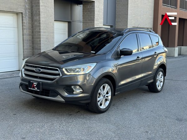 Used 2017 Ford Escape SE w/ Equipment Group 201A image 1