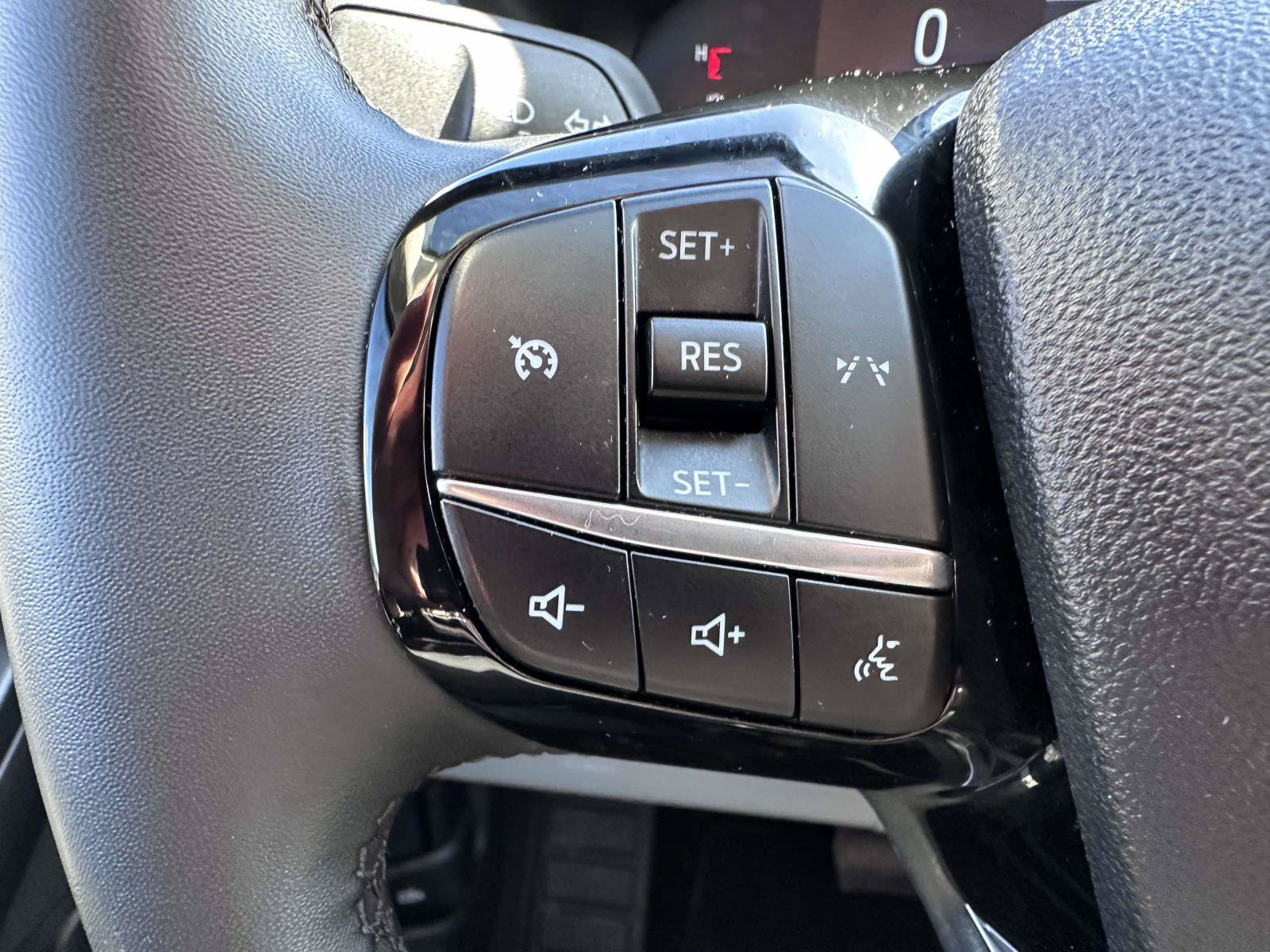 Certified 2024 Ford Escape Active AWD/4WD image 17