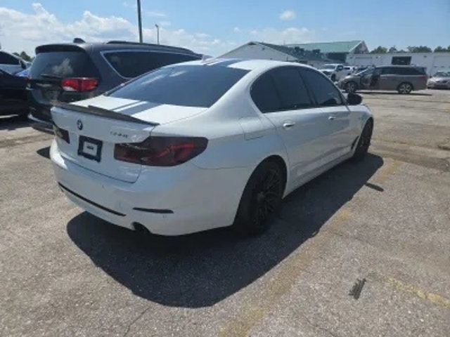 Used 2018 BMW 530i RWD image 3