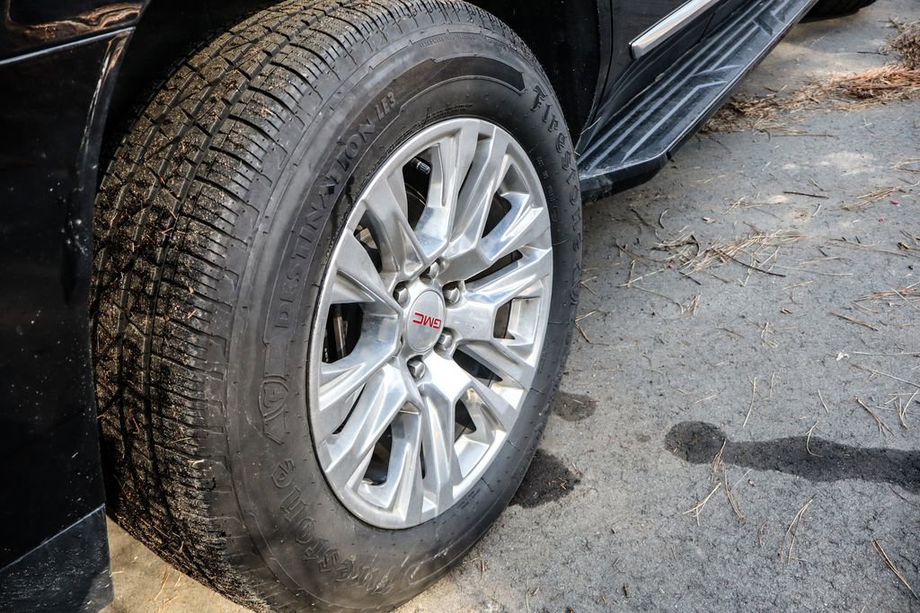 Certified 2024 GMC Yukon Denali image 44