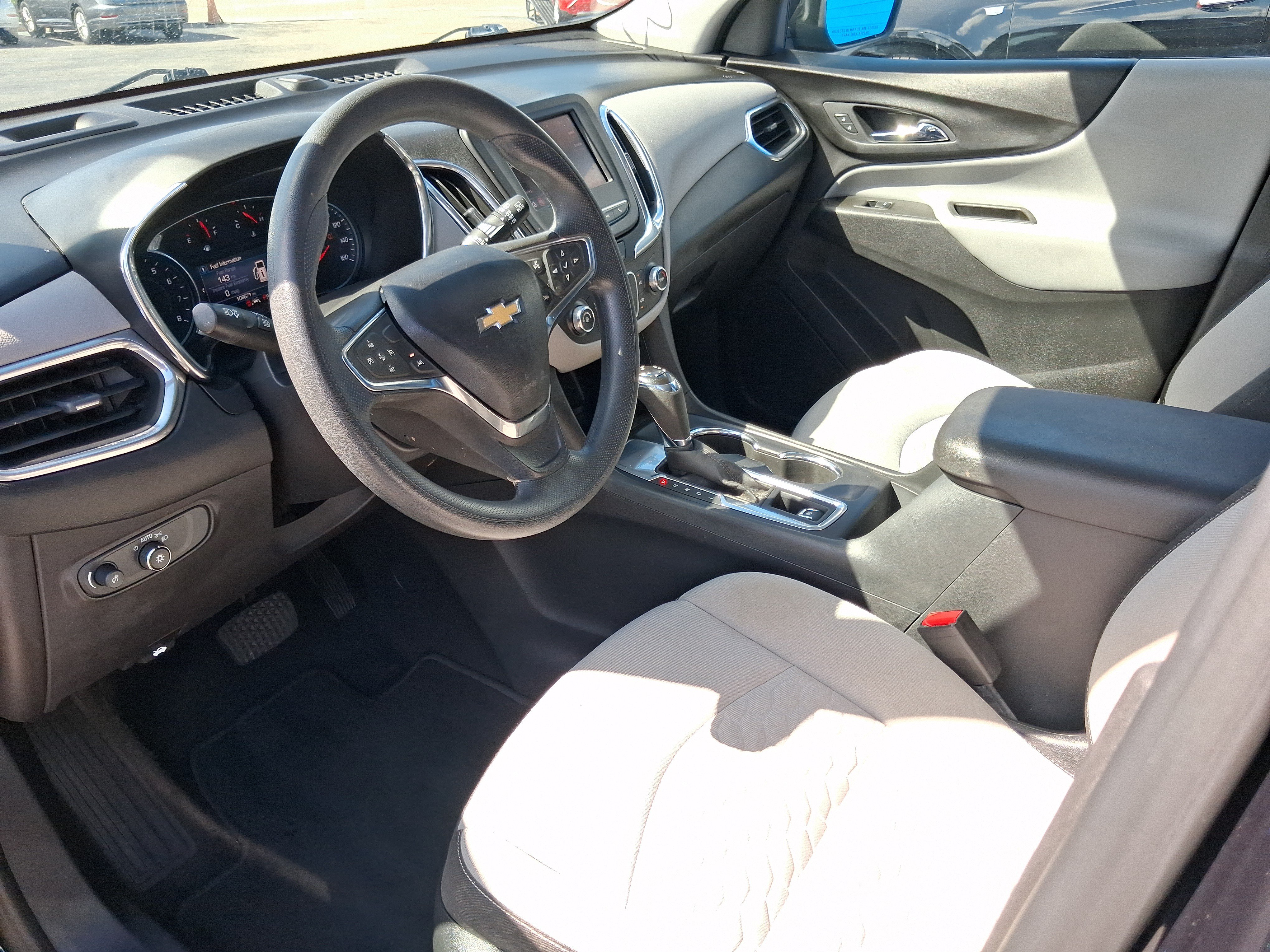 Used 2020 Chevrolet Equinox LT FWD image 10