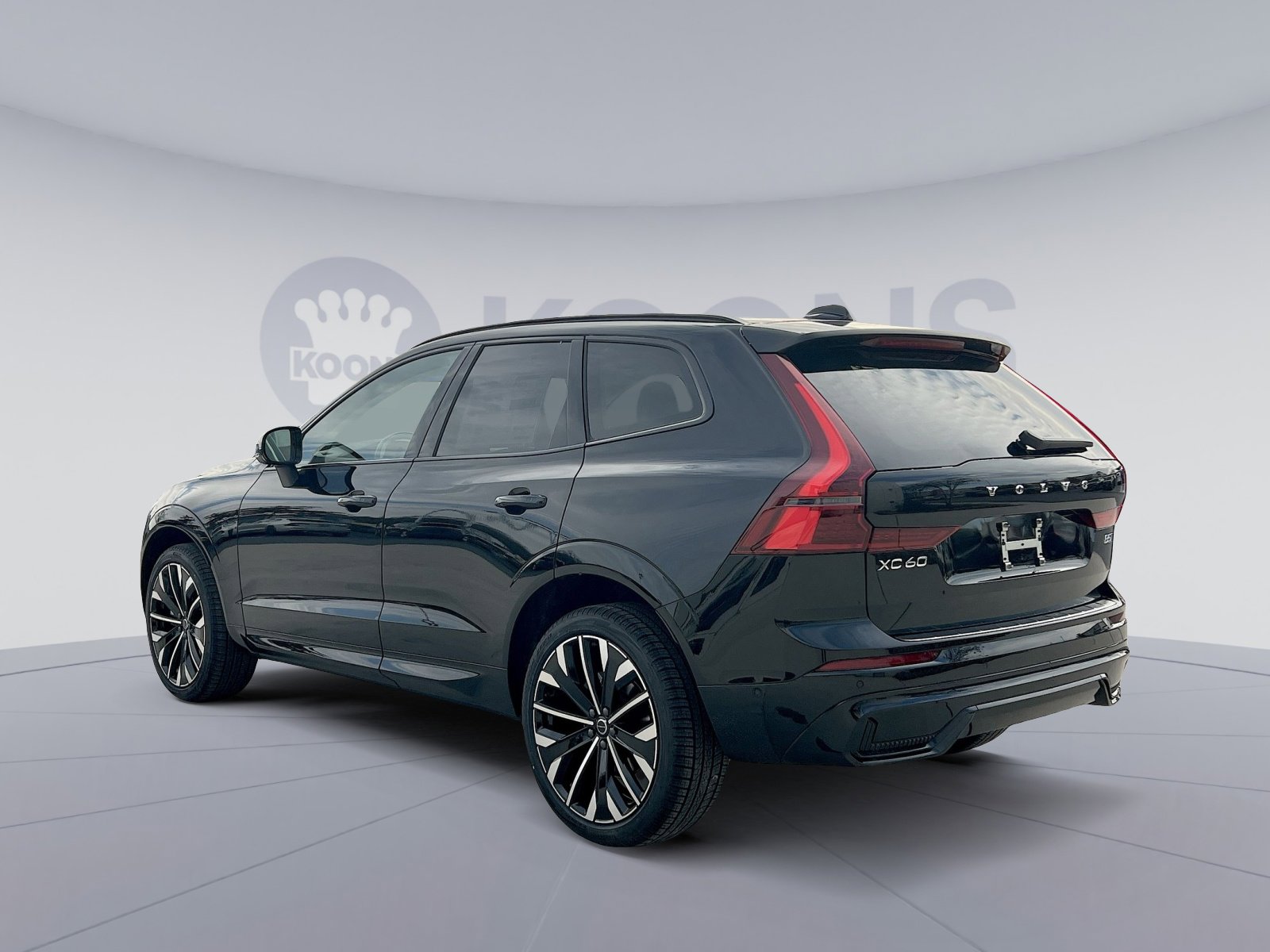 New 2026 Volvo XC60 B5 Ultra w/ Protection Package Premier image 4