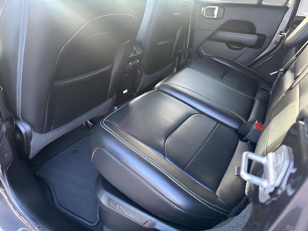 Used 2021 Jeep Wrangler Unlimited Sahara w/ Safety Group image 20