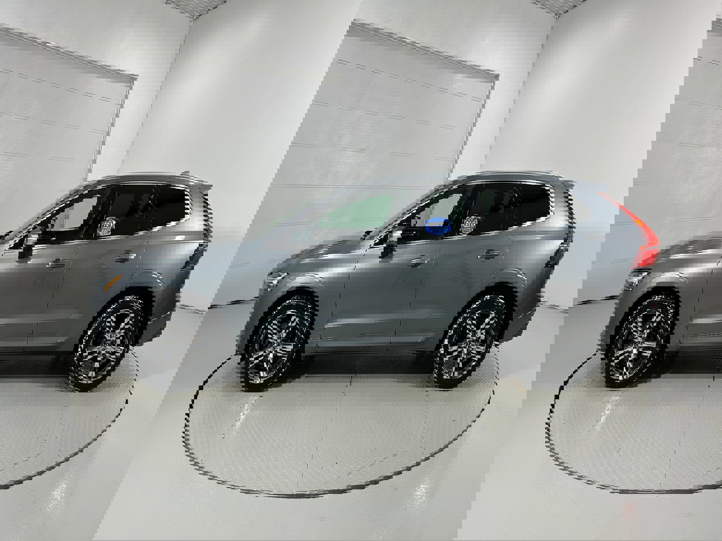 Used 2021 Volvo XC60 T5 Momentum w/ Premium Package image 20