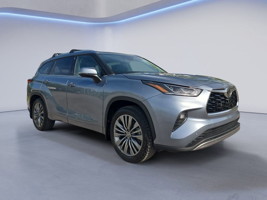 Used 2022 Toyota Highlander Platinum image 7