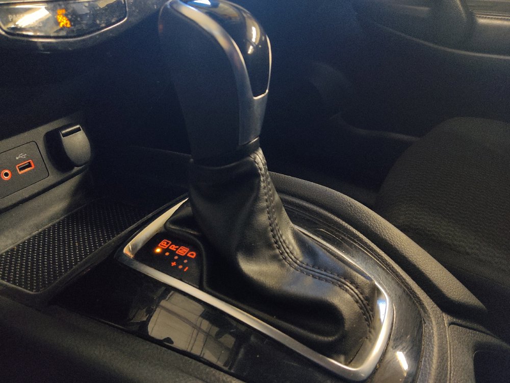 Used 2020 Nissan Rogue Sport S FWD image 26