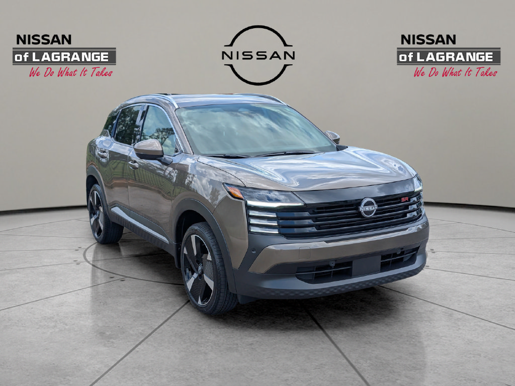 Certified 2025 Nissan Kicks SR FWD image 3