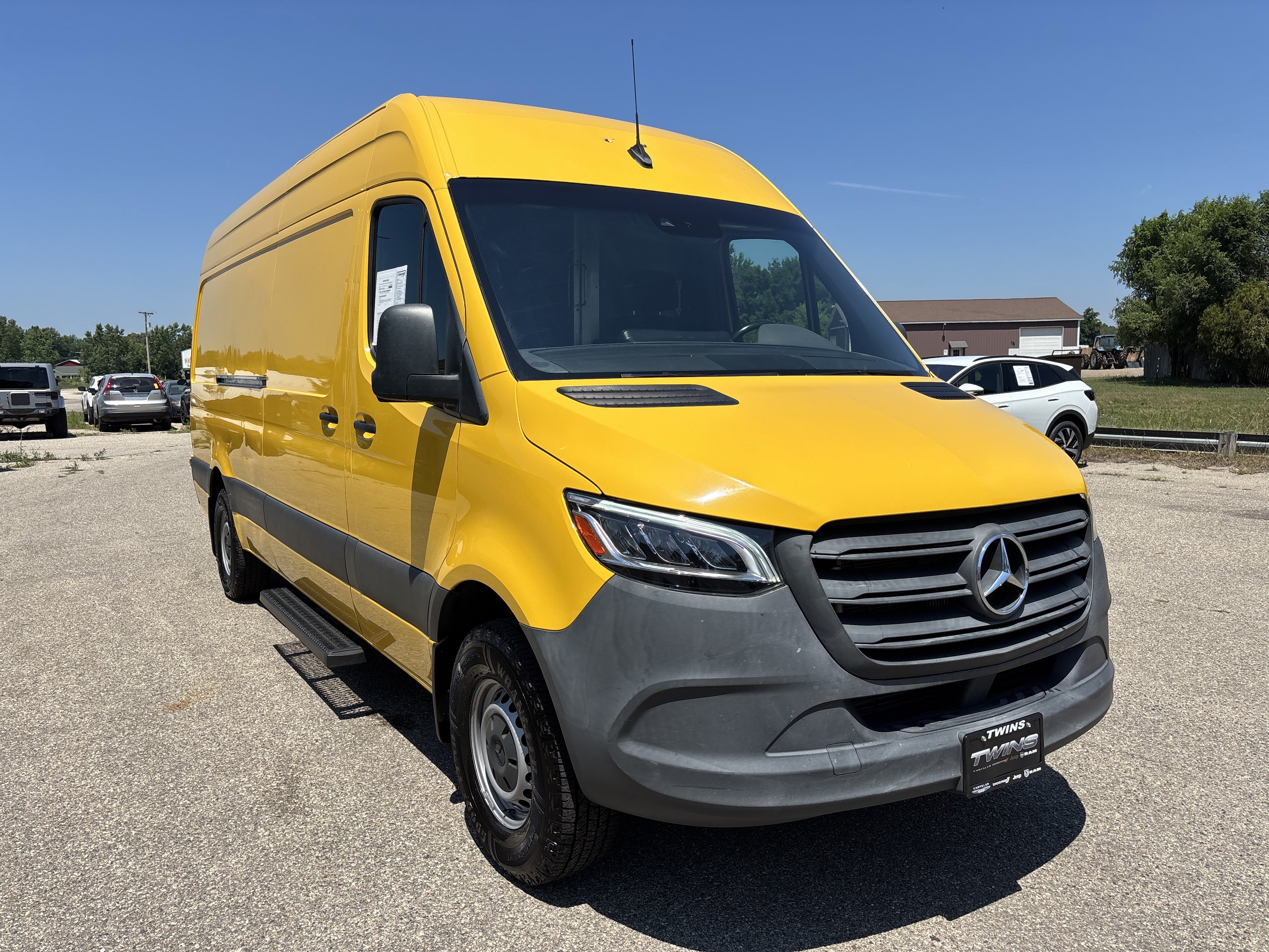 Used 2021 Mercedes-Benz Sprinter 2500 w/ Acoustic Package image 1