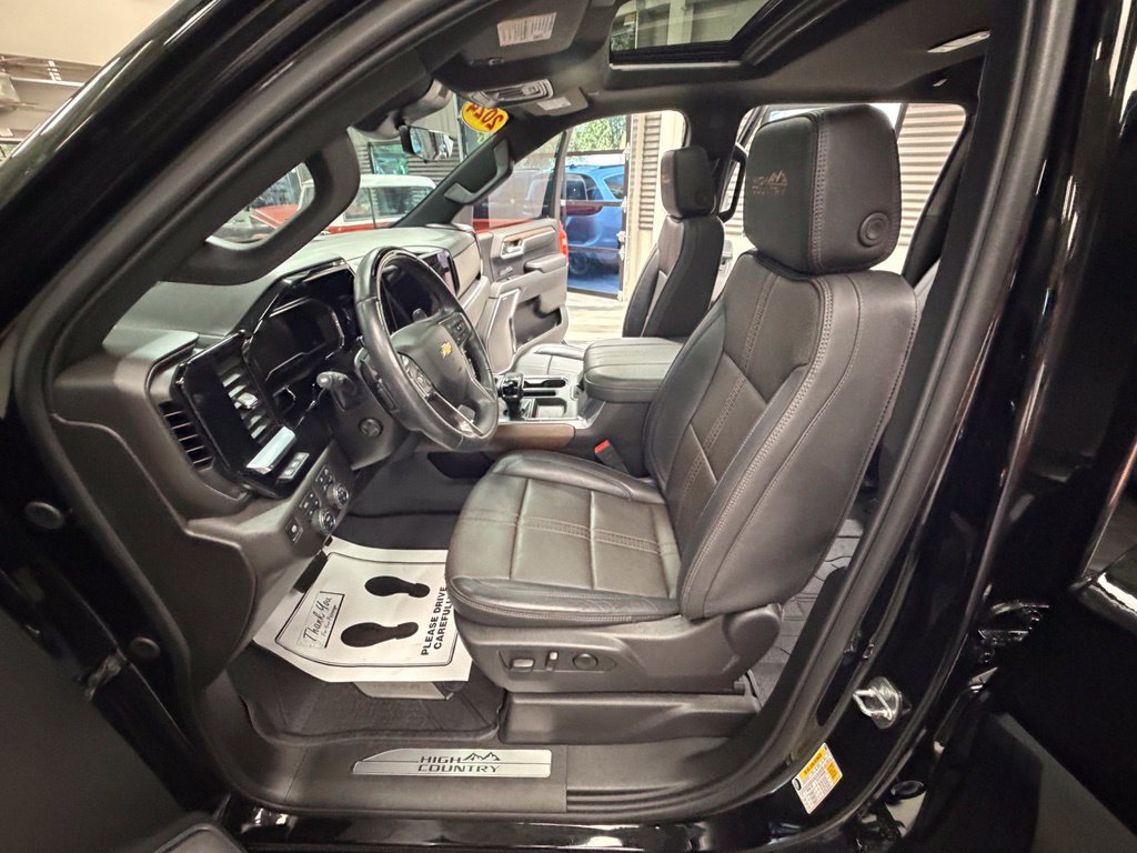 Used 2024 Chevrolet Silverado 1500 High Country AWD/4WD image 65
