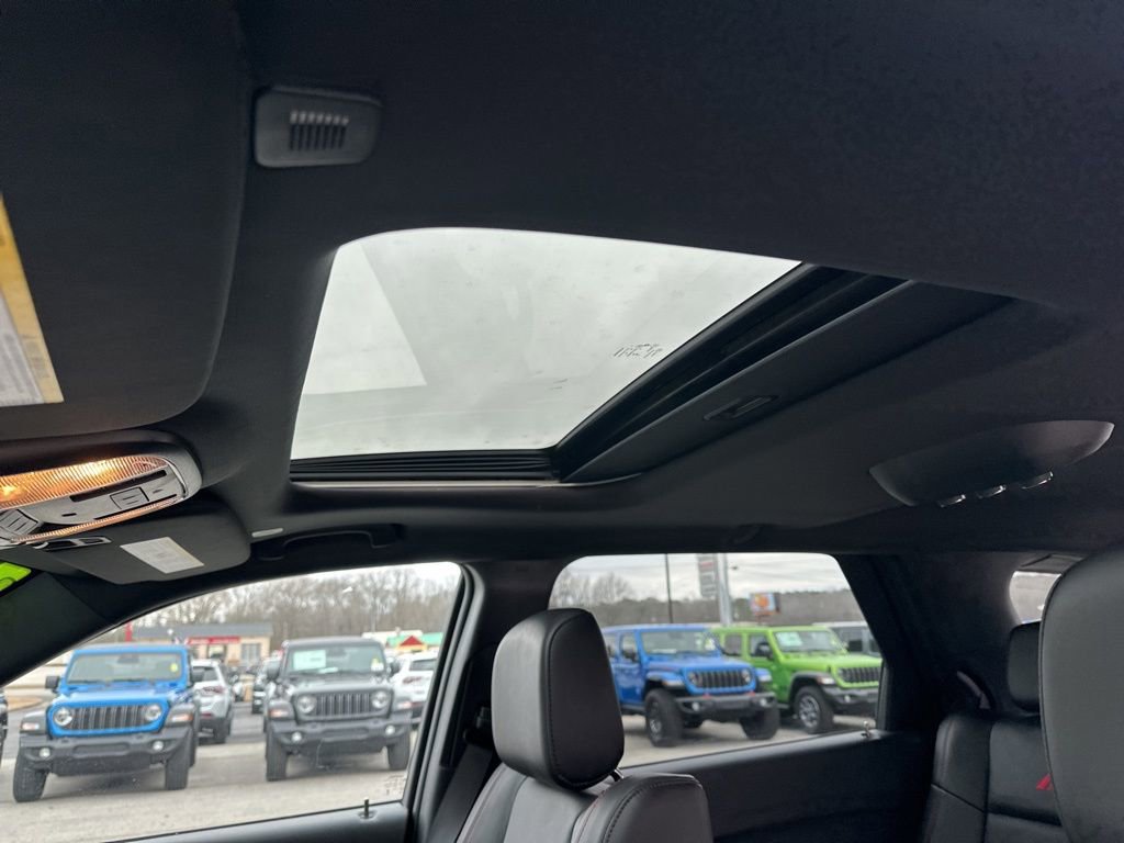 Used 2024 Dodge Durango GT image 25