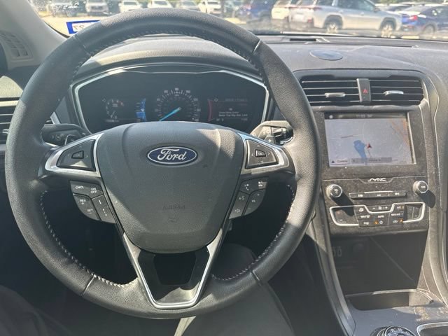 Used 2019 Ford Fusion SE w/ Equipment Group 151A FWD image 11