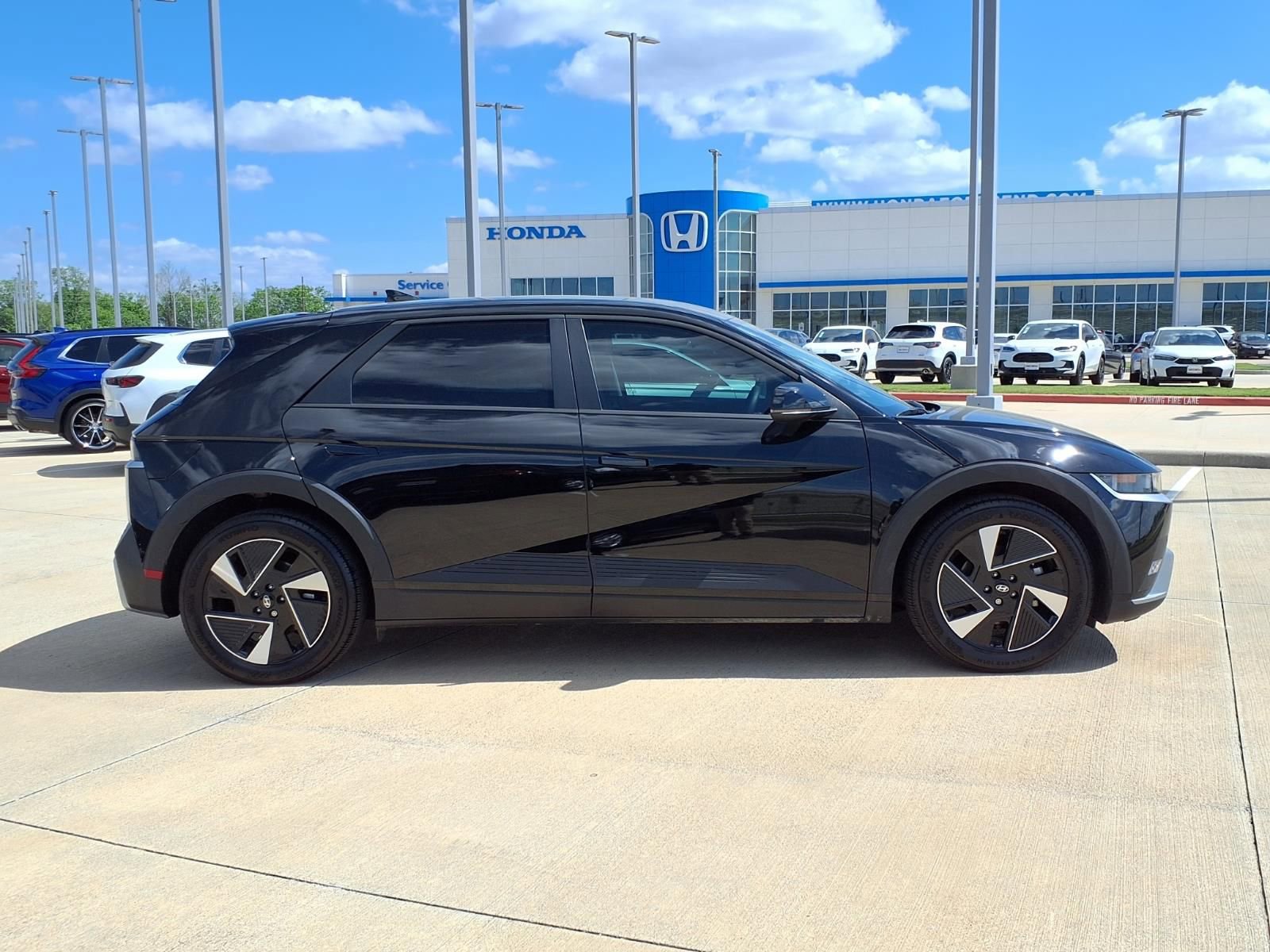 Used 2025 Hyundai Ioniq 5 SE RWD image 8