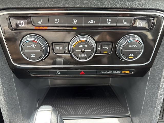 Used 2021 Volkswagen Atlas SEL Premium image 8