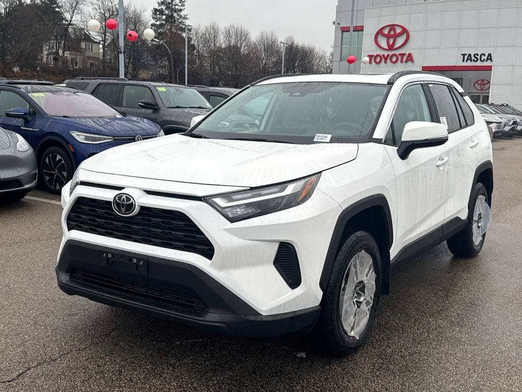 New 2025 Toyota RAV4 XLE image 3