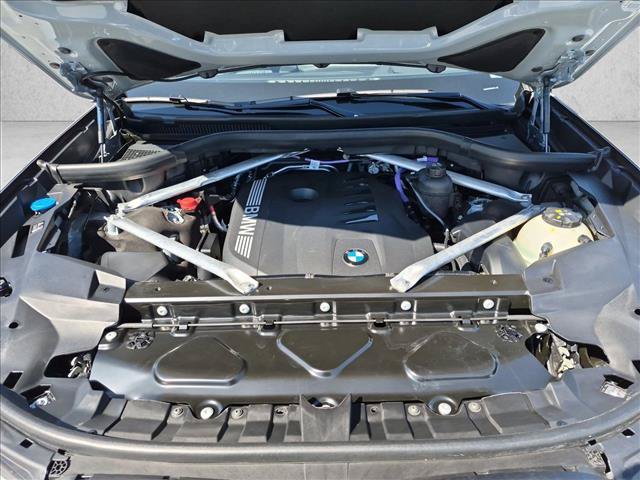Used 2026 BMW X7 xDrive40i w/ M Sport Package AWD/4WD image 26