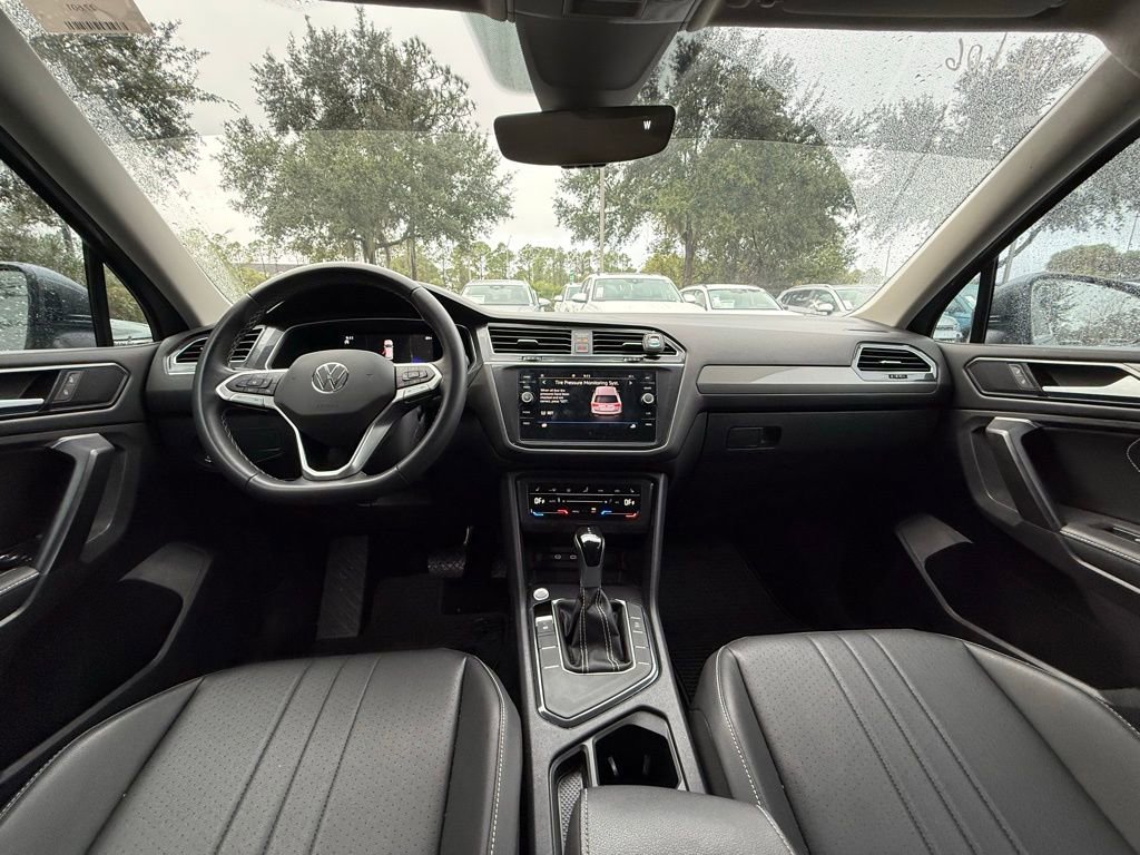 Used 2023 Volkswagen Tiguan SE image 15