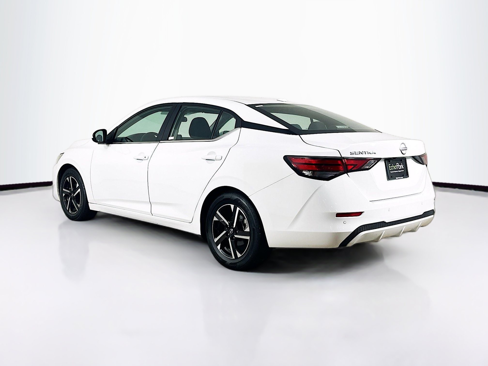 Used 2025 Nissan Sentra SV FWD image 5