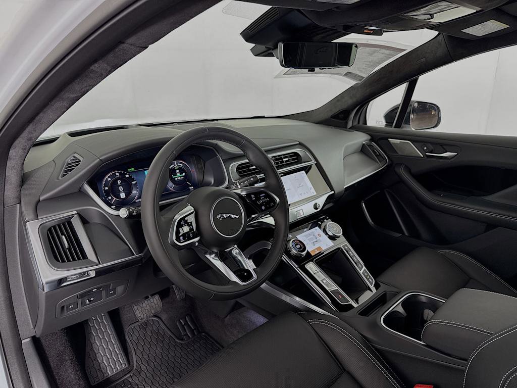 New 2024 Jaguar I-PACE R-Dynamic HSE image 9