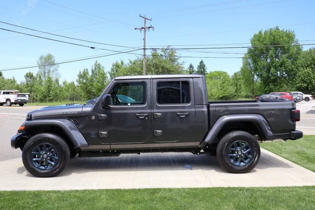 New 2026 Jeep Gladiator Sport AWD/4WD image 33