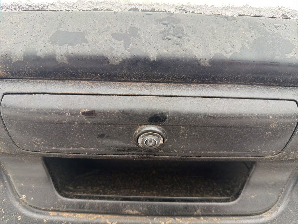 Used 2019 RAM 2500 Laramie w/ Black Appearance Package image 5