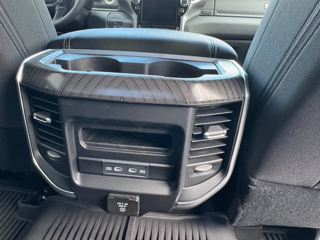 New 2026 RAM 2500 Big Horn AWD/4WD image 32