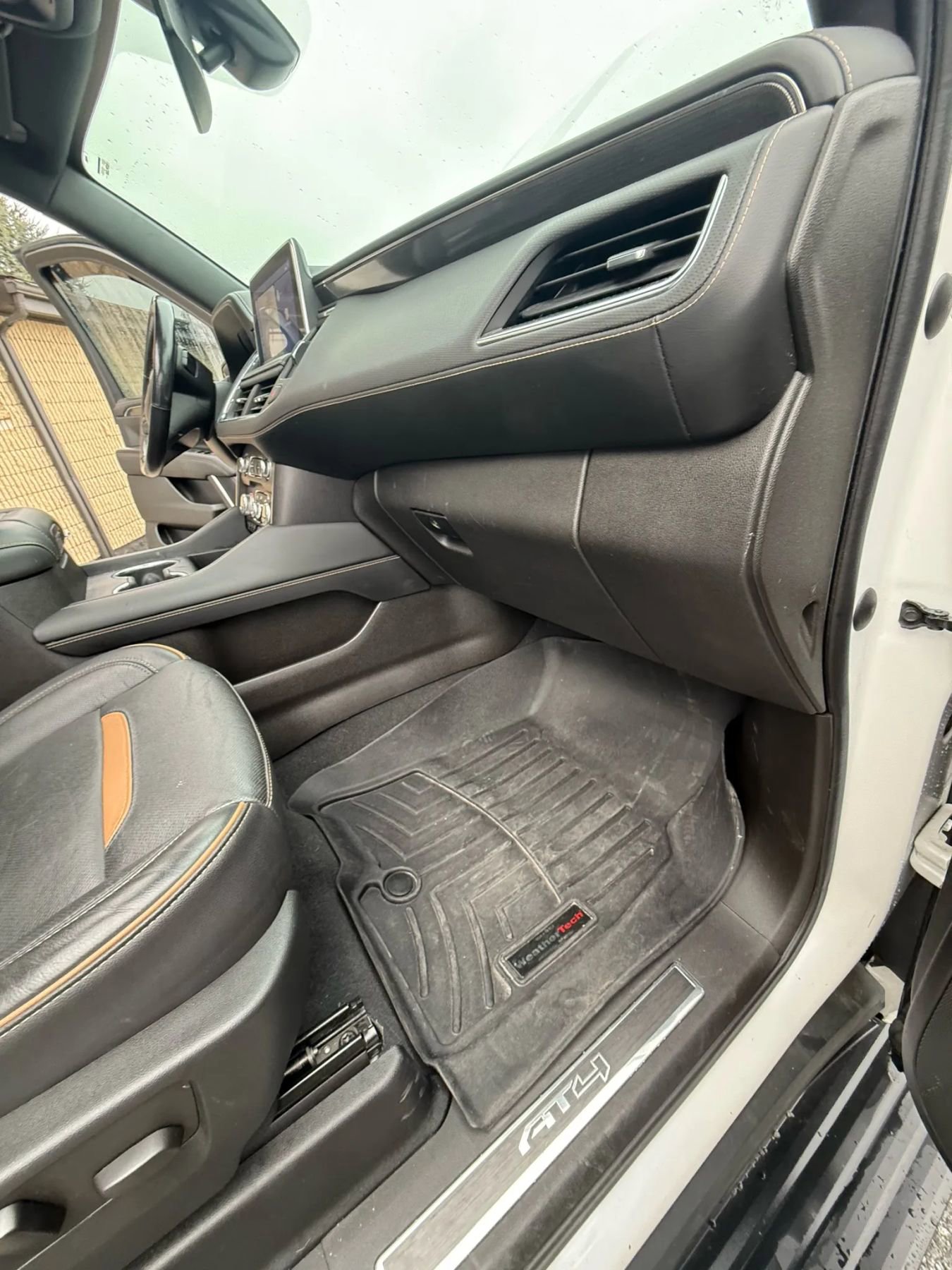 Used 2021 GMC Yukon AT4 w/ AT4 Premium Package image 62