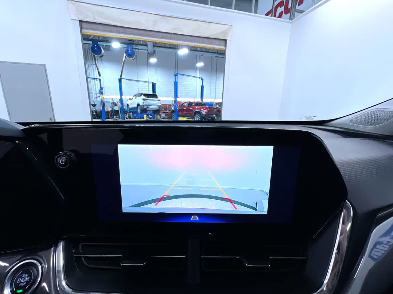 Used 2025 Chevrolet Trax ACTIV w/ Sunroof Package FWD image 26