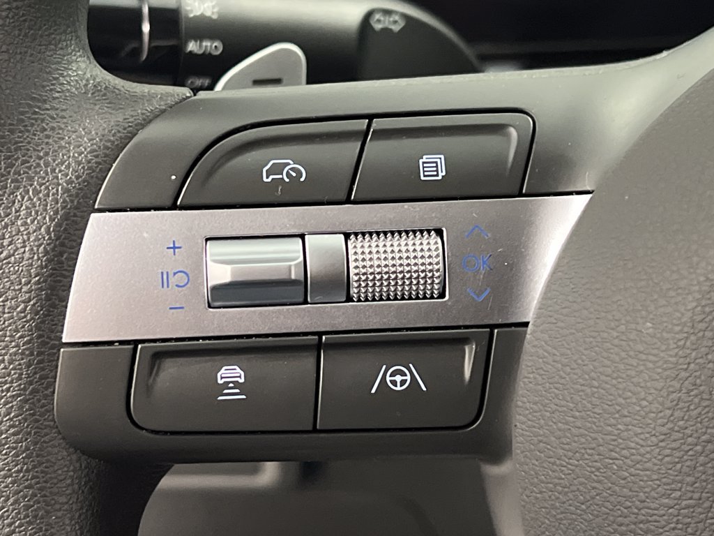 Used 2025 Hyundai Sonata SEL FWD image 44
