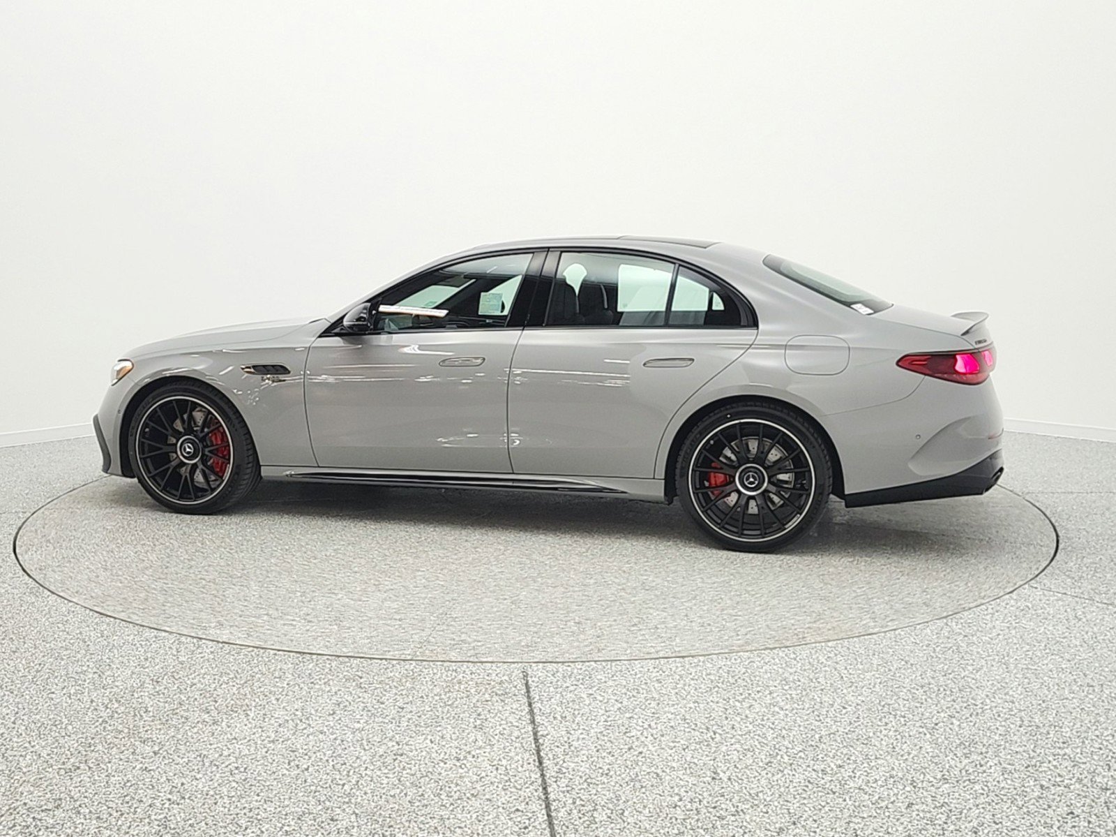 New 2026 Mercedes-Benz E 53 AMG e 4MATIC Sedan image 8