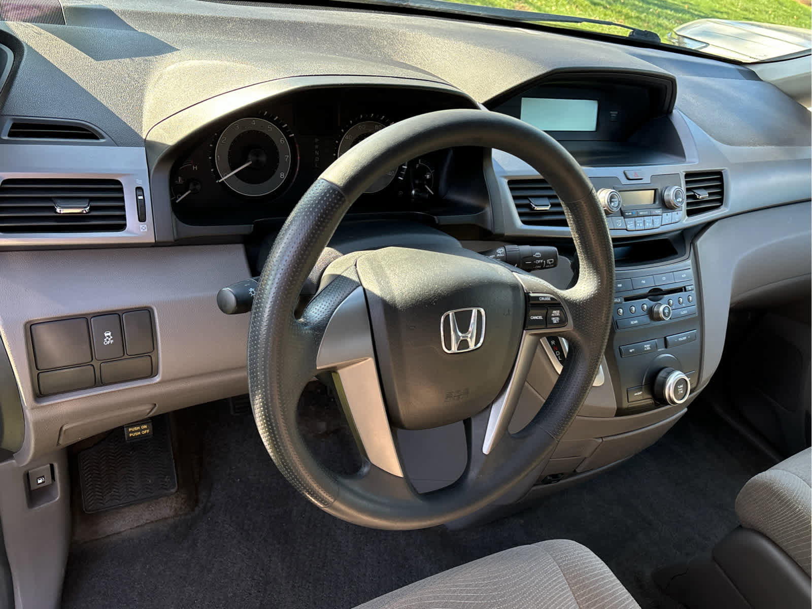 Used 2012 Honda Odyssey LX image 8
