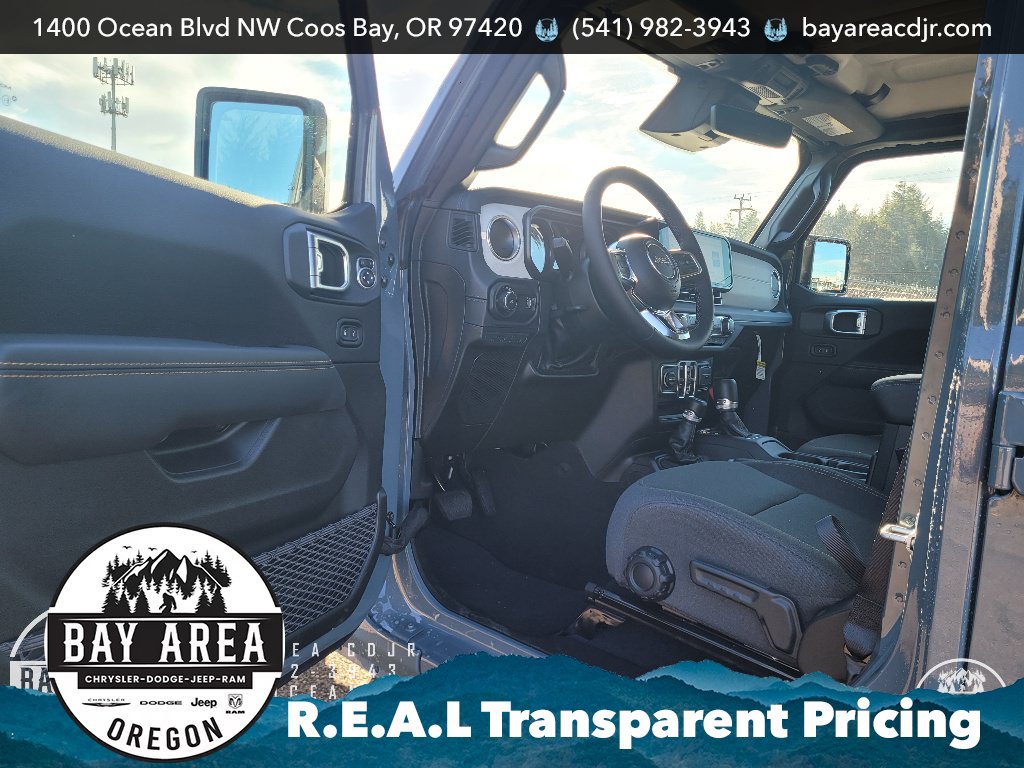 New 2026 Jeep Wrangler Unlimited Sahara w/ Safety Group AWD/4WD image 13