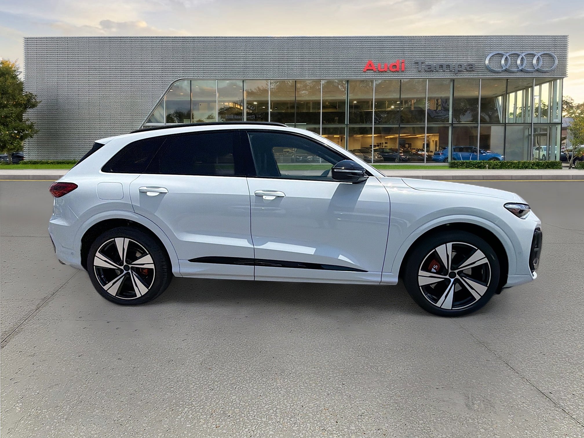 New 2026 Audi SQ5 Premium Plus AWD/4WD image 2