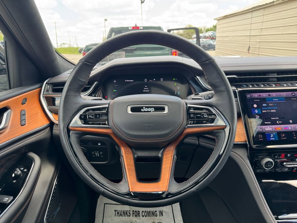 Used 2022 Jeep Grand Cherokee Summit AWD/4WD image 15