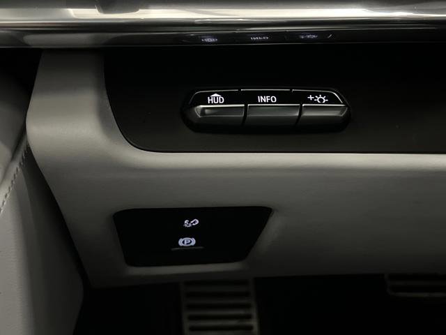 Used 2020 Chevrolet Corvette Stingray Premium Cpe w/ 3LT Preferred Equipment Group image 23