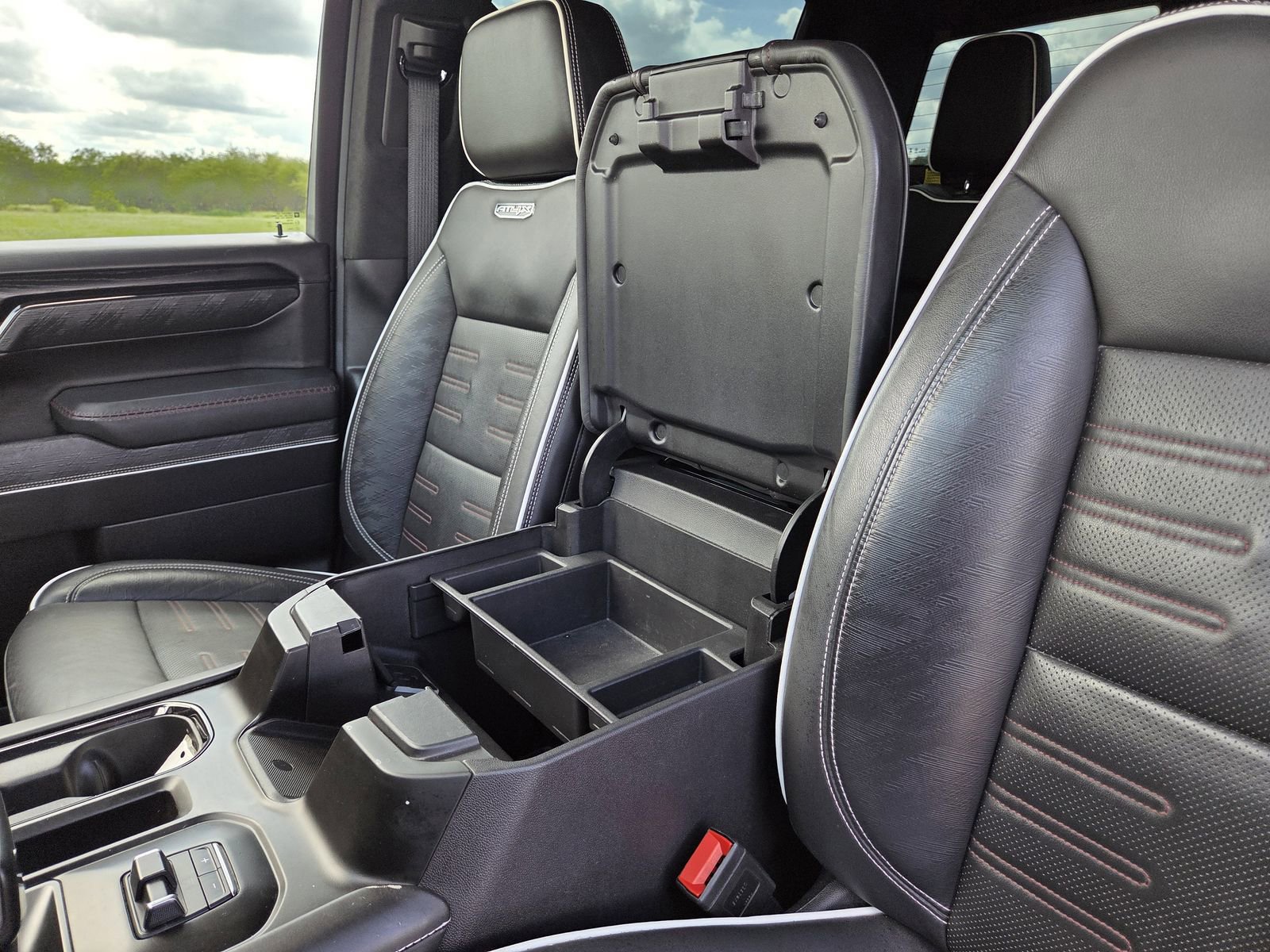 Used 2024 GMC Sierra 1500 AT4X AWD/4WD image 34
