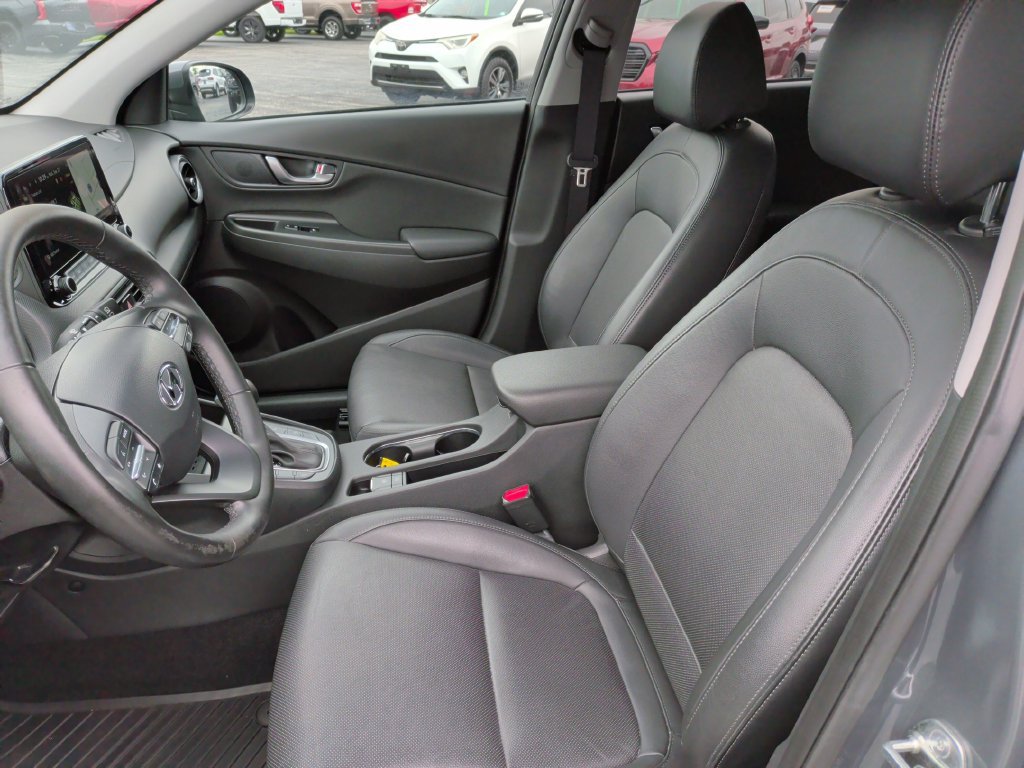 Used 2023 Hyundai Kona Limited AWD/4WD image 4