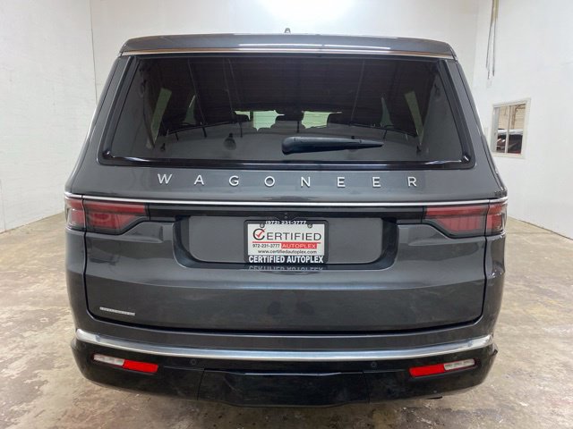 Used 2023 Jeep Wagoneer 4WD w/ Premium Group I image 4