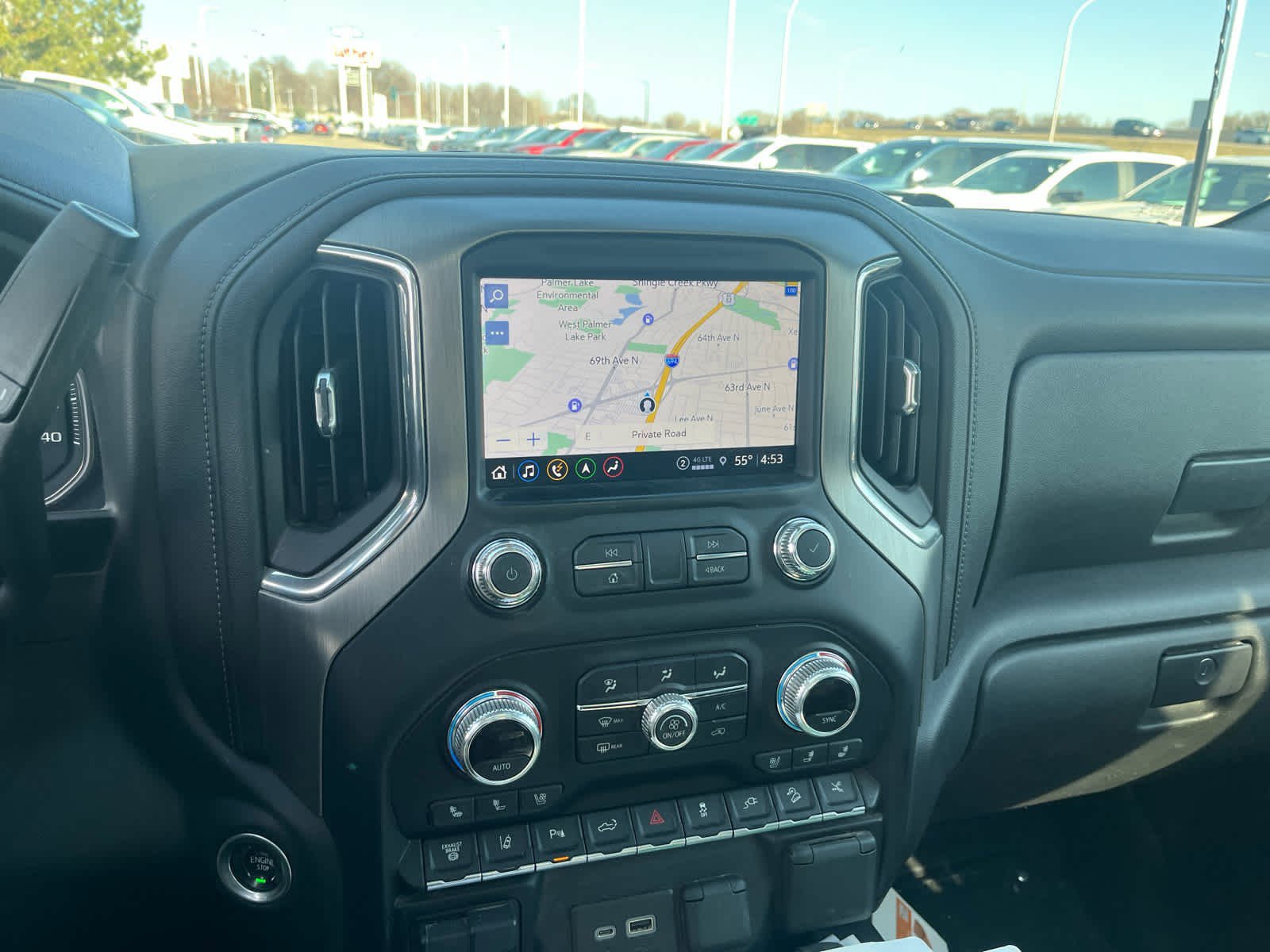 Used 2021 GMC Sierra 3500 Denali w/ Denali Ultimate Package AWD/4WD image 9