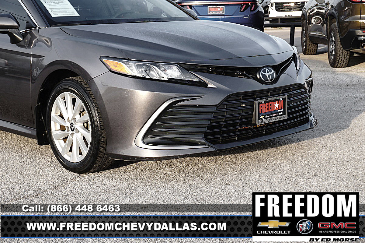 Used 2022 Toyota Camry LE image 39